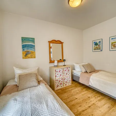 - Haus D, App 0deg07 Lägenhet *